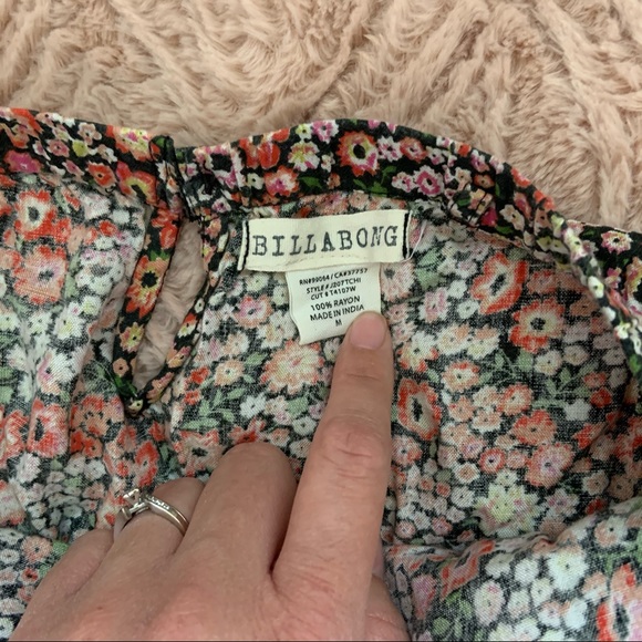 Billabong strapless romper 🌸☀️ - Picture 3 of 6